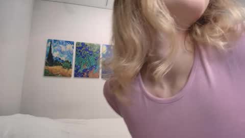 Snapshot of jackp0t__ chatting on November 14, 12:15 pm Win by life online show from November 14, 12:15 pm