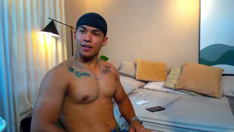 Jackson Bell online show from December 26, 4:36 pm