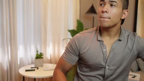 Jackson Bell online show from January 19, 7:37 pm