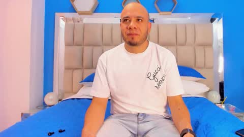 jacob_garcia_ online show from November 27, 7:38 pm