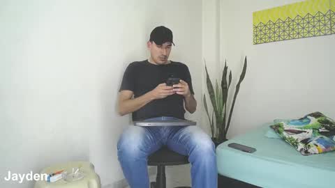 Snapshot of jacobandjayydenn chatting on January 7, 7:28 pm Jacob And Jayden online show from January 7, 7:28 pm