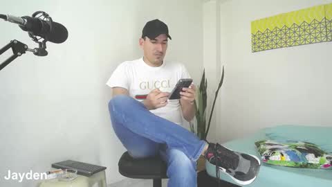 Snapshot of jacobandjayydenn chatting on January 13, 7:21 pm Jacob And Jayden online show from January 13, 7:21 pm