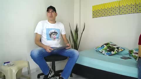 Snapshot of jacobandjayydenn chatting on February 20, 7:30 pm Jacob And Jayden online show from February 20, 7:30 pm