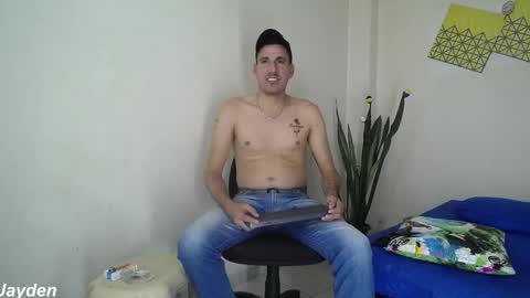 Snapshot of jacobandjayydenn chatting on September 16, 7:48 pm Jacob And Jayden online show from September 16, 7:48 pm