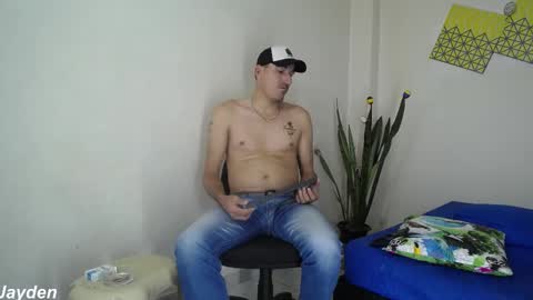 Snapshot of jacobandjayydenn chatting on September 17, 7:04 pm Jacob And Jayden online show from September 17, 7:04 pm