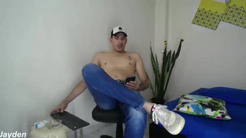 Snapshot of jacobandjayydenn chatting on September 25, 7:39 pm Jacob And Jayden online show from September 25, 7:39 pm