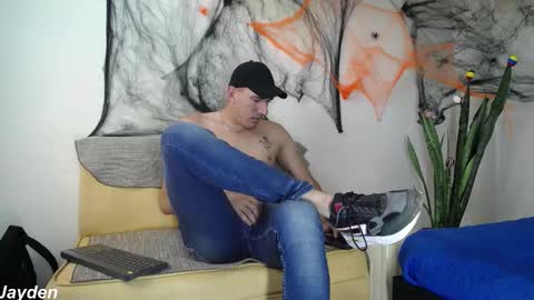 Snapshot of jacobandjayydenn chatting on October 31, 7:37 pm Jacob And Jayden online show from October 31, 7:37 pm