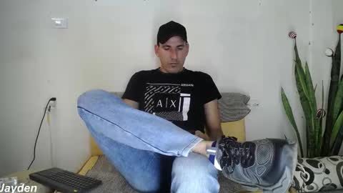 Snapshot of jacobandjayydenn chatting on November 8, 7:01 pm Jacob And Jayden online show from November 8, 7:01 pm