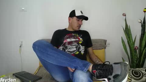 Snapshot of jacobandjayydenn chatting on November 25, 7:03 pm Jacob And Jayden online show from November 25, 7:03 pm