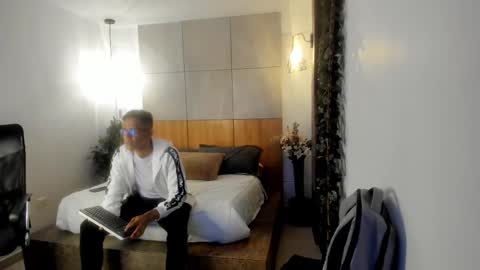 jacobdraven online show from November 16, 3:23 am