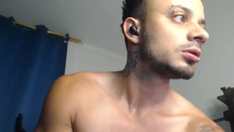 jacobjamess online show from December 13, 11:39 pm