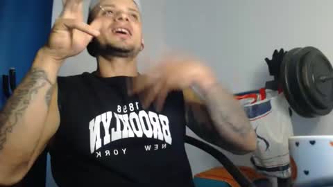 jacobjamess online show from January 18, 10:17 pm