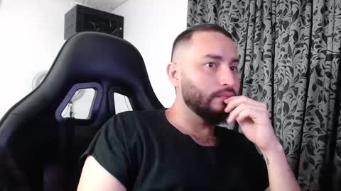 jacobkingd online show from February 8, 11:13 pm