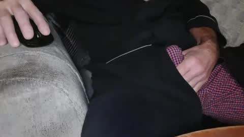 Snapshot of jacybob chatting on December 13, 9:57 am jason online show from December 13, 9:57 am