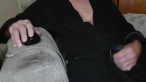 Snapshot of jacybob chatting on December 20, 10:27 am jason online show from December 20, 10:27 am