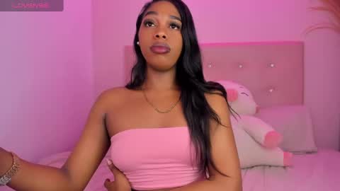 Vanniall online show from February 15, 3:39 pm