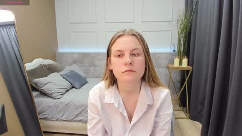 Jade online show from December 28, 12:04 am