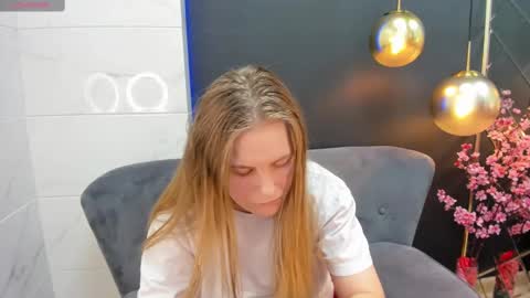 Jade online show from February 16, 7:49 pm