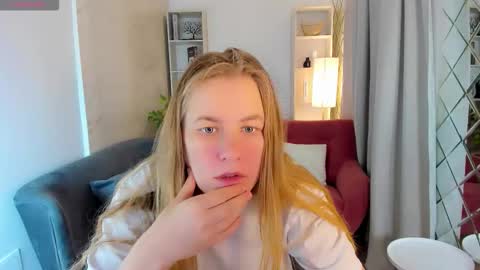 Jade online show from September 12, 8:31 pm