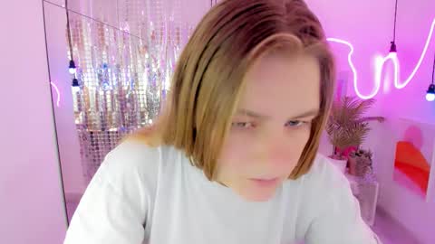 Jade online show from September 26, 9:08 pm