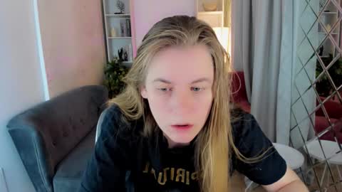 Jade online show from October 26, 2:12 pm