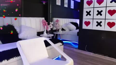 JADE online show from March 10, 12:26 pm