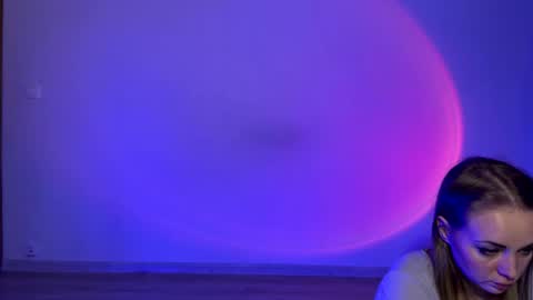 bbbloom online show from November 20, 8:19 pm