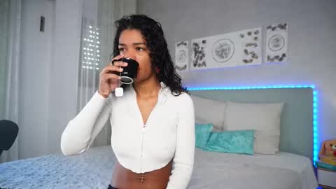 Jade online show from November 25, 9:20 am