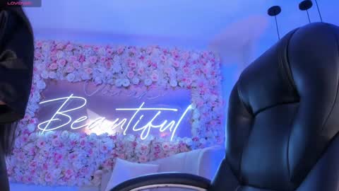 Snapshot of jadeevansx chatting on December 30, 9:08 pm JADE EVANS online show from December 30, 9:08 pm