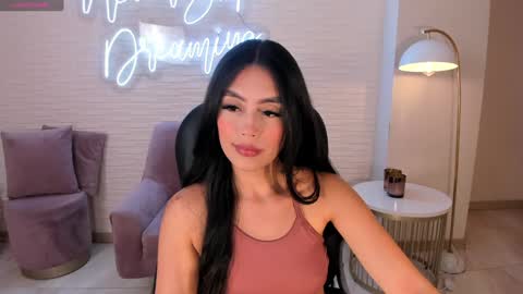 Snapshot of jadeevansx chatting on January 23, 5:52 pm JADE EVANS online show from January 23, 5:52 pm