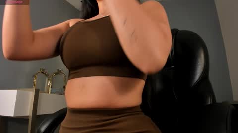 Snapshot of jadeevansx chatting on October 9, 5:44 pm JADE EVANS online show from October 9, 5:44 pm