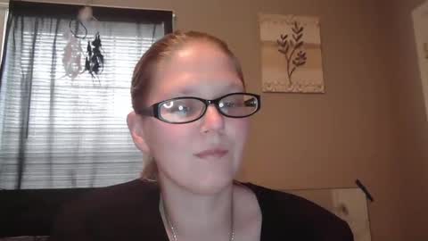 Snapshot of jadeluv chatting on February 1, 5:37 pm JadeLuv online show from February 1, 5:37 pm