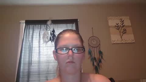 Snapshot of jadeluv chatting on February 16, 5:59 pm JadeLuv online show from February 16, 5:59 pm