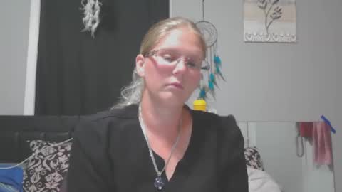 Snapshot of jadeluv chatting on September 24, 12:47 am JadeLuv online show from September 24, 12:47 am