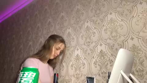 Snapshot of jadwigajennrich chatting on November 25, 9:20 am Jane online show from November 25, 9:20 am