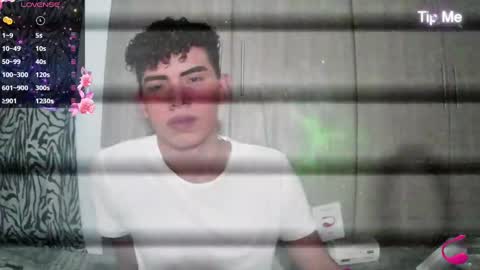 javi15  online show from December 8, 4:46 am