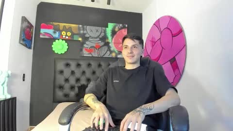 JAKE BOO online show from October 31, 4:02 am