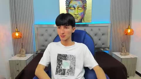 Snapshot of jake_evanss_ chatting on September 12, 8:20 pm JAKE online show from September 12, 8:20 pm