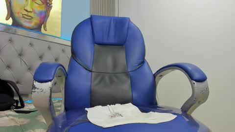 Snapshot of jake_evanss_ chatting on October 14, 8:15 am JAKE online show from October 14, 8:15 am