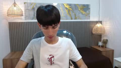 Snapshot of jake_evanss_ chatting on October 31, 1:01 pm JAKE online show from October 31, 1:01 pm