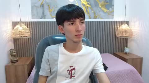 Snapshot of jake_evanss_ chatting on November 14, 2:05 pm JAKE online show from November 14, 2:05 pm