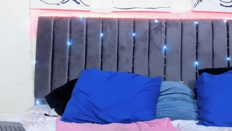 Hi guys im new 3 online show from December 25, 12:16 am