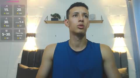 Hi guys im new 3 online show from September 18, 9:50 pm