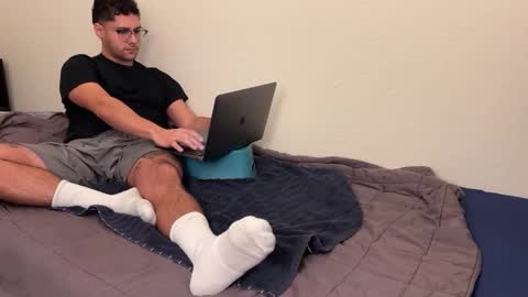 Snapshot of jakesexhibition chatting on December 22, 5:15 am Jake Porter online show from December 22, 5:15 am