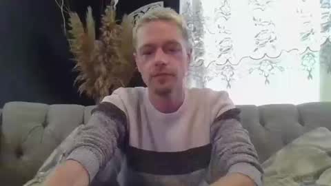 jakjakrabbit online show from October 12, 8:08 pm