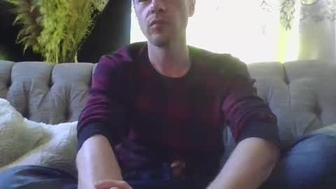 jakjakrabbit online show from October 27, 9:30 pm