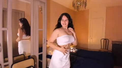 Lisa online show from October 8, 7:22 pm