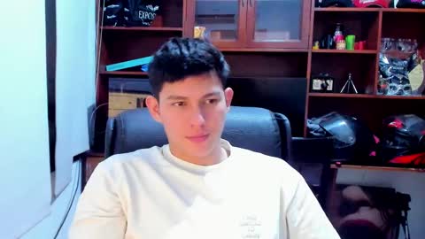 james_cr online show from January 31, 5:51 am