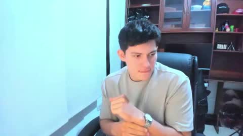 james_cr online show from February 5, 4:16 am