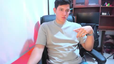 james_cr online show from February 5, 7:18 am